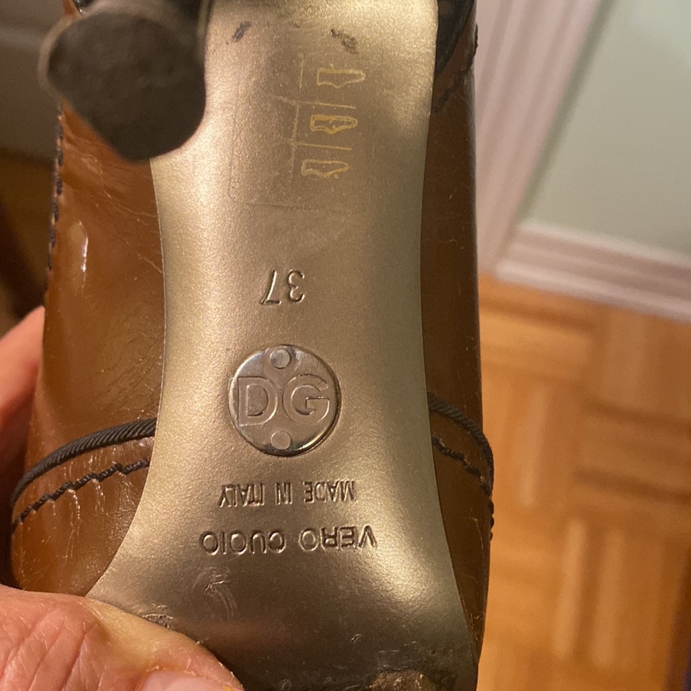 Dolce Gabbana shoes heel . Size 7, in the original box - Picture 5 of 9